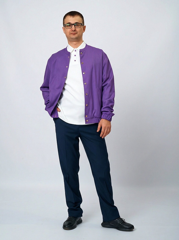 Бомбер из костюмной ткани с Шевроном в цвете: Фиолетовый Ole! Twice - фото 3