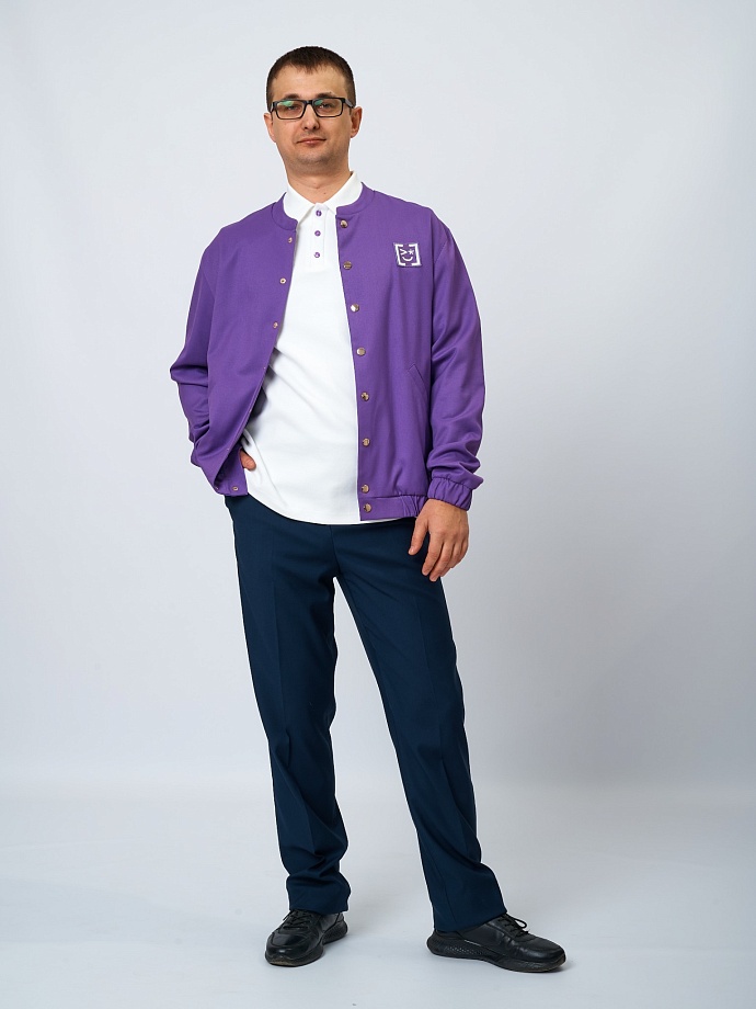 Бомбер из костюмной ткани с Шевроном в цвете: Фиолетовый Ole! Twice - фото 3