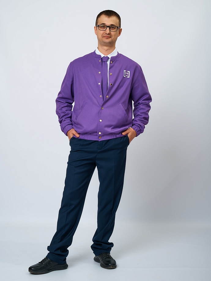 Бомбер из костюмной ткани с Шевроном в цвете: Фиолетовый Ole! Twice - фото 4