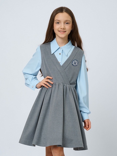 Сарафан школьный с шевроном