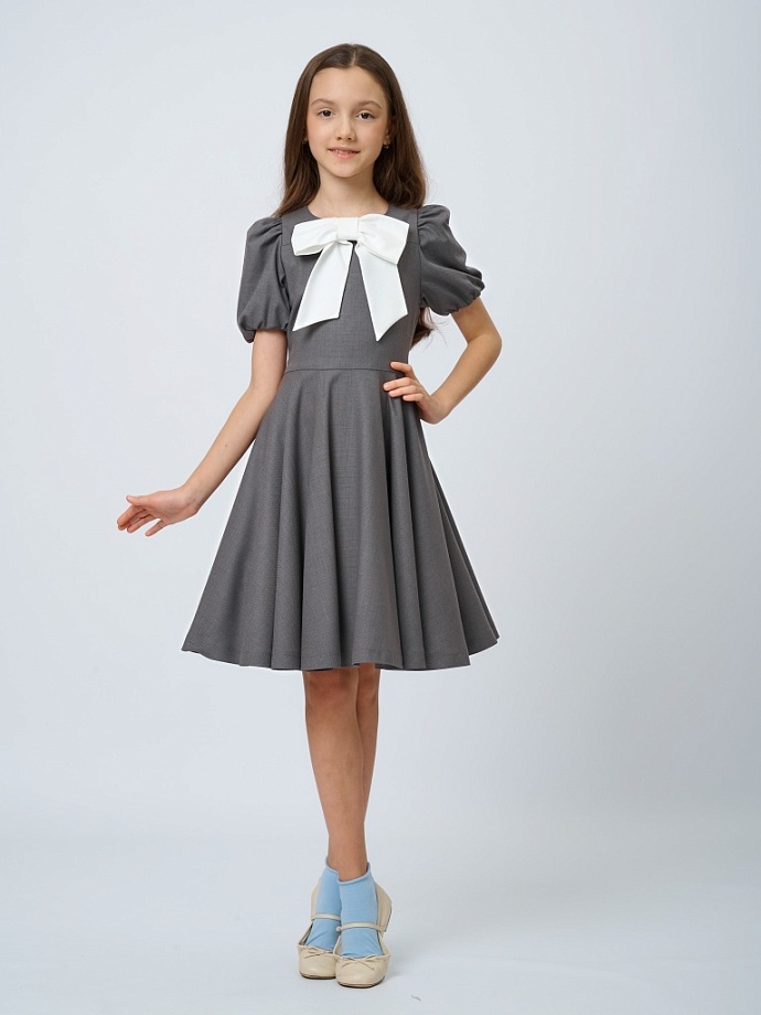 Платье со съемным бантом с шевроном в цвете: Серый Ole! Twice - фото 4