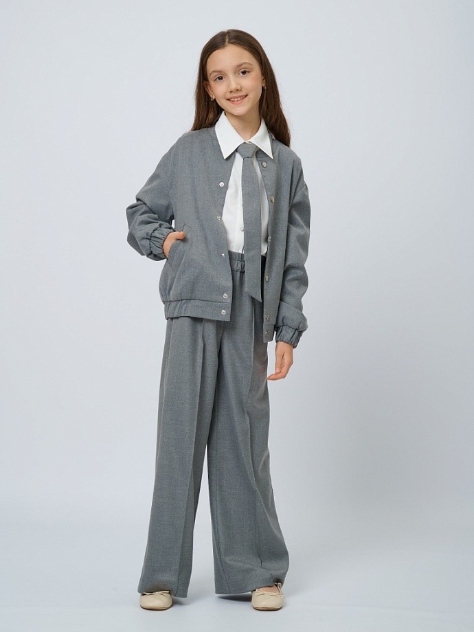 Бомбер из костюмной ткани на кнопках с шевроном в цвете: Серый Ole! Twice - фото 6