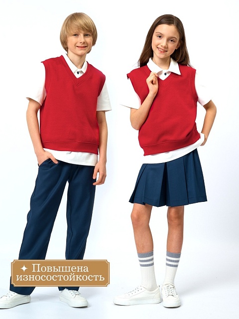 Жилет из фактурного трикотажа