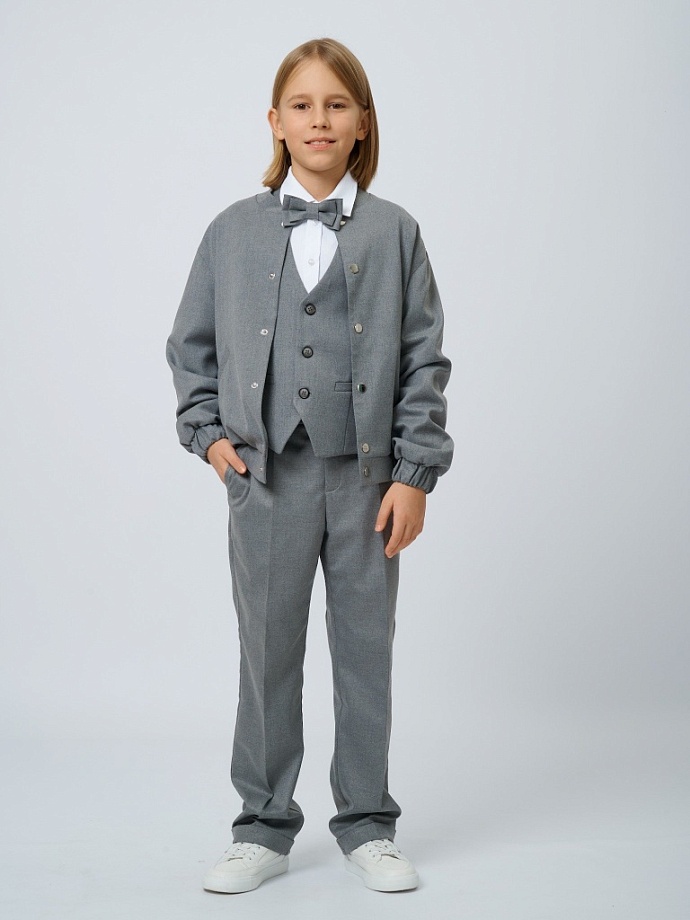 Бомбер из костюмной ткани на кнопках с шевроном в цвете: Серый Ole! Twice - фото 3