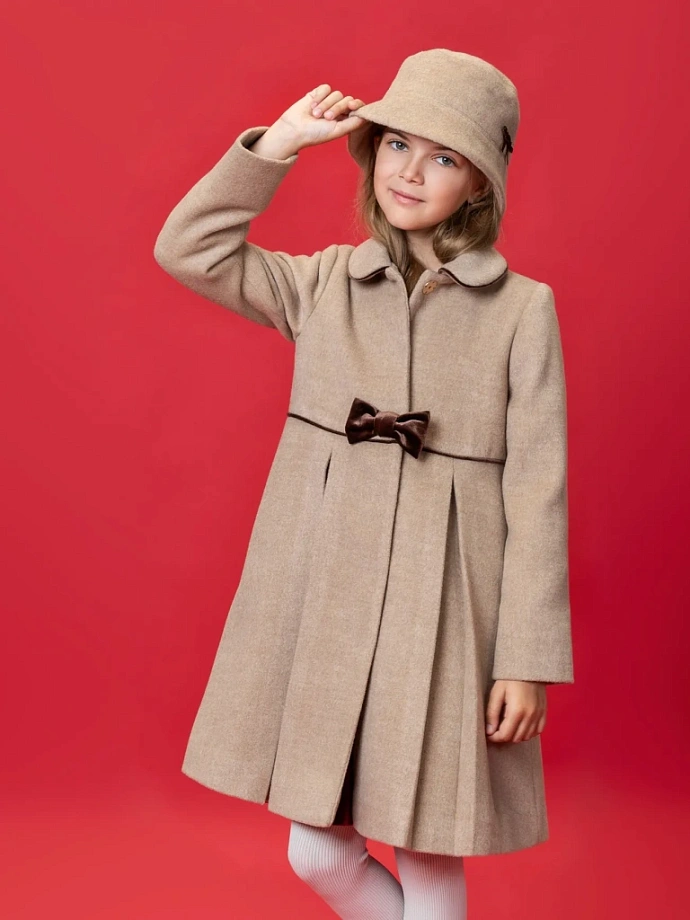 Пальто демисезонное для девочки + шляпка в цвете: Бежевый Ole! Twice - фото 1